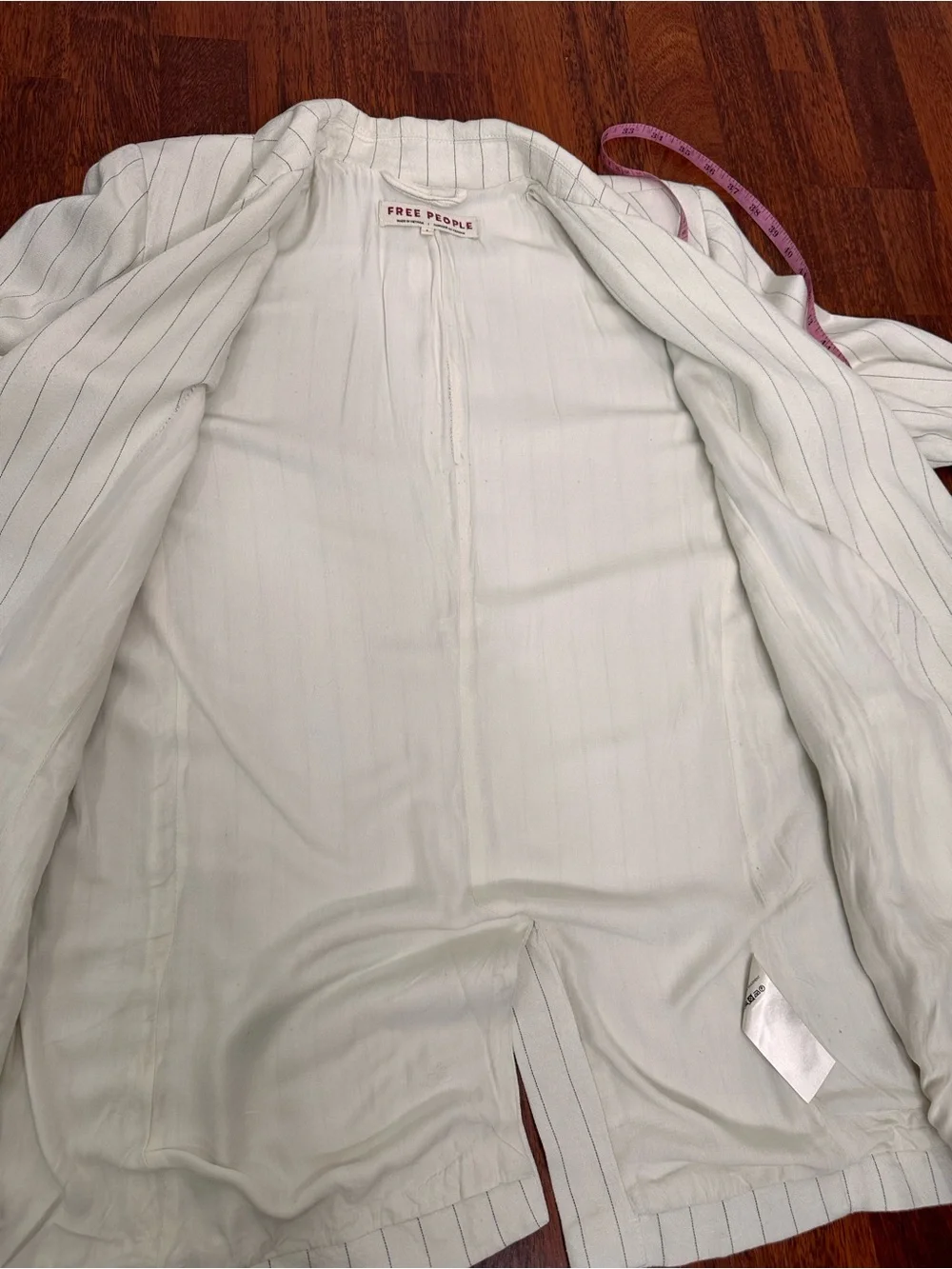 Free People Light Beige Linen blend pinstripe Blazer. Lagenlook. Relaxed fit. S